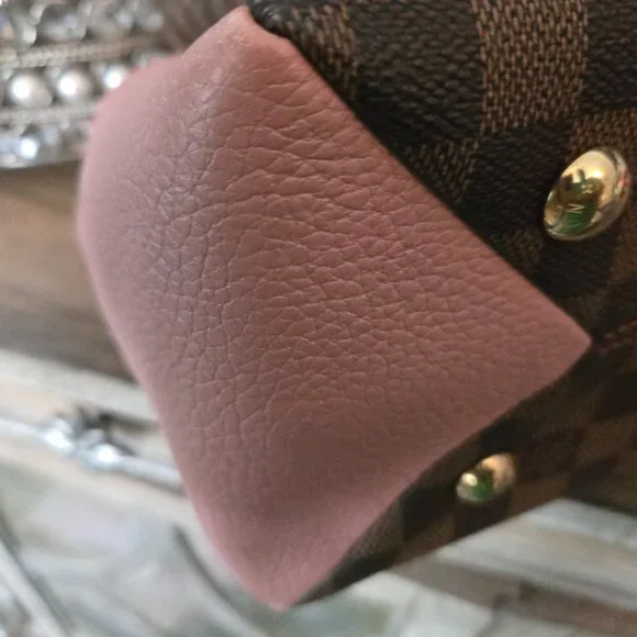Pristine Authentic LV Magnolia Damier Ebene Brittany with Ballerina Pink - Picture 13 of 16